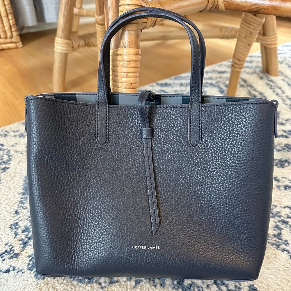 DRAPER JAMES Dark Navy Blue Pebbled Leather Small Reversible Crossbody Tote Bag